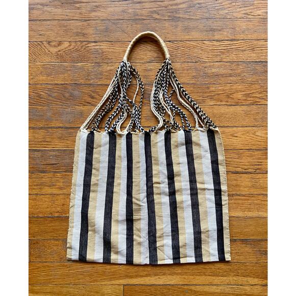 THE GLOBAL TRUNK Chiapas Striped Hammock Bag - Picture 3 of 9